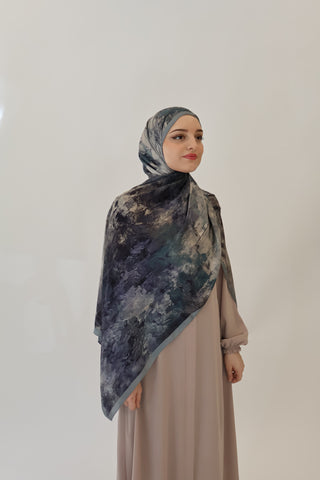 FAYLINN SATIN SCARF GREY 78