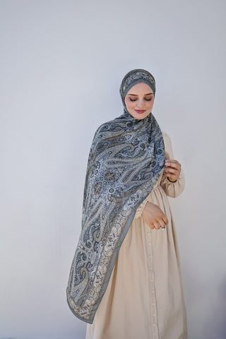 Sc scarf 77