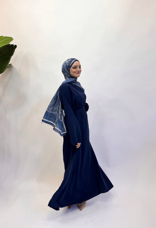 INAYA SATINKLEID BLAU