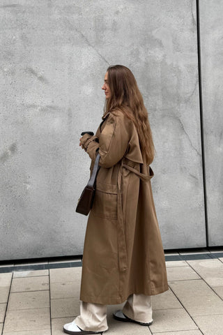 TRENCHCOAT
